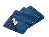 TROIKA Handtuch SCHWITZABLEITER - TWL01/DB - Mikrofaser Workout-Handtuch mit Waffelstruktur - absorbiernd und schnell trocknend - mit integrierter Zip-Tasche - blau - das Original von TROIKA